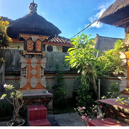 Kubu Verra Seminyak Кута Екстериор снимка